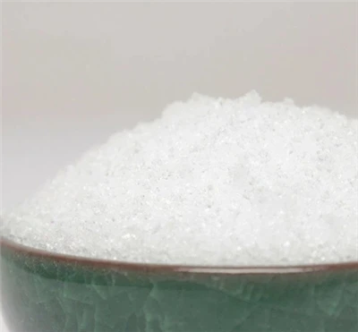 Fosfato de urea cristalinamente soluble en agua